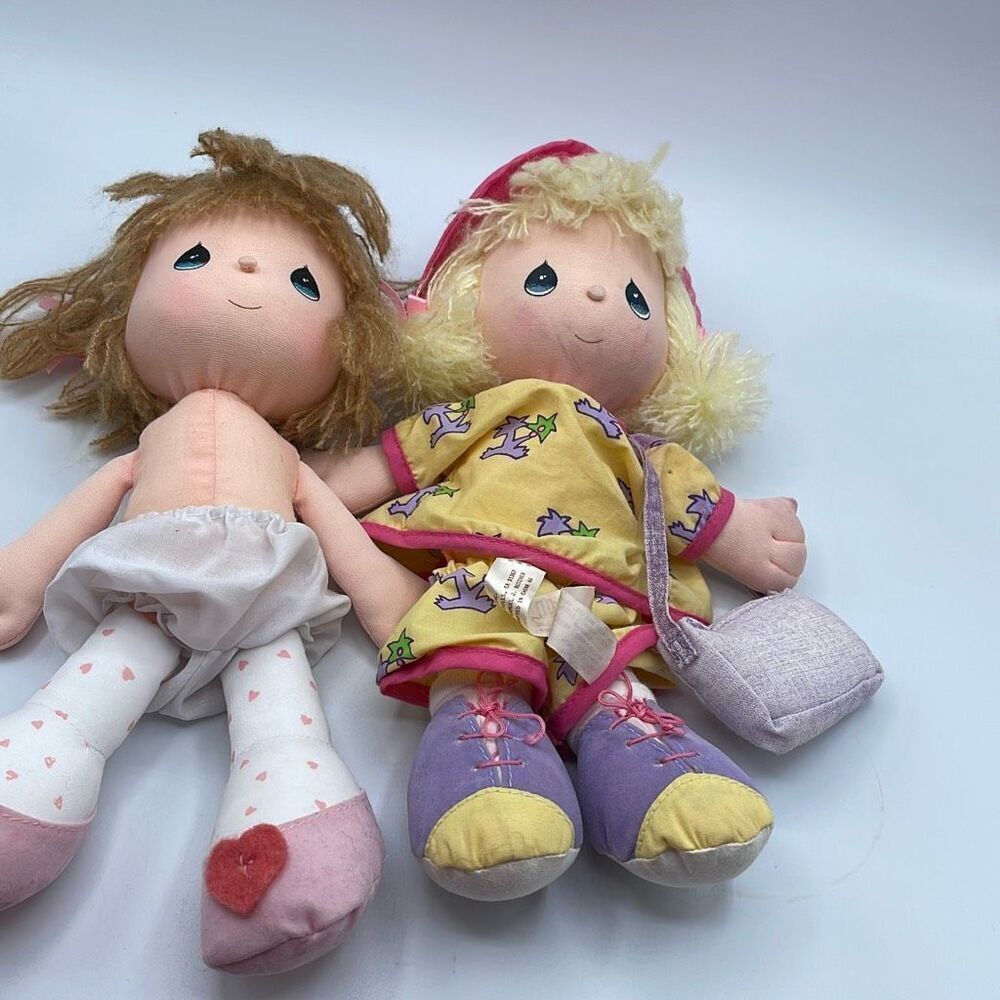 Set of two Precious Moment fabric dolls from 1988. By Applause doll of the mont